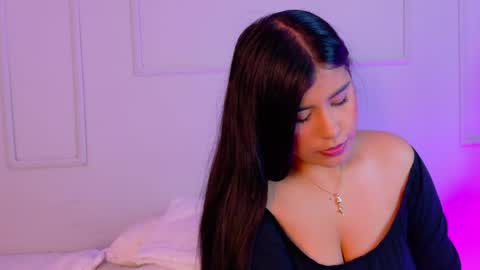 Violet online show from May 18, 2026, 1:17 pm