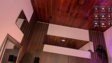 Violet online show from April 7, 2026, 12:49 pm