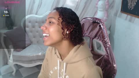 violeth_b online show from January 8, 2025, 12:37 pm