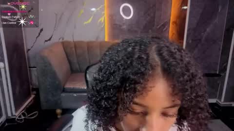 Snapshot of violeth_b chatting on February 7, 2026, 1:37 pm violeth_b online show from February 7, 2026, 1:37 pm