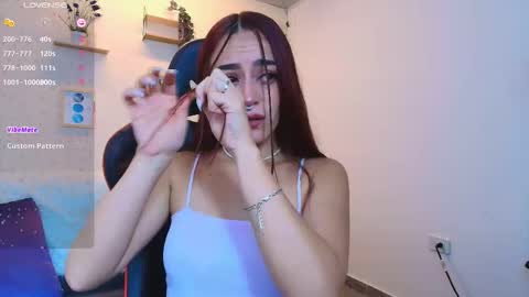 Snapshot of violeth_rosse_ chatting on February 26, 2026, 1:15 am violeth_rosse_ online show from February 26, 2026, 1:15 am