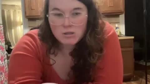 Snapshot of violetlyhappy chatting on November 14, 2025, 10:29 pm violetlyhappy online show from November 14, 2025, 10:29 pm