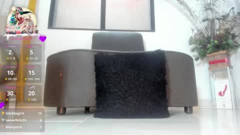 VIOLETA MONTANA online show from November 24, 2025, 12:38 pm