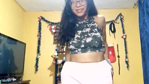 Violet777  online show from November 14, 2025, 11:24 pm