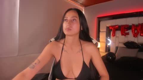 violetskinny online show from February 18, 2025, 10:03 pm