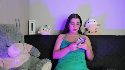 Snapshot of violett2006 chatting on February 24, 2026, 1:14 am violeta online show from February 24, 2026, 1:14 am