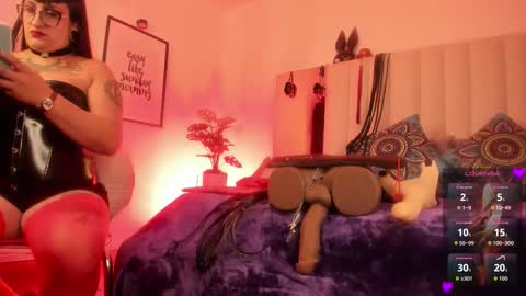 Violett  online show from October 31, 2025, 2:23 am