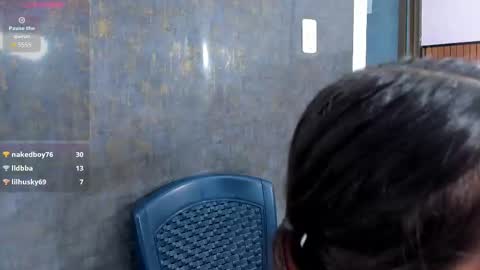 Violett online show from November 17, 2025, 2:06 am