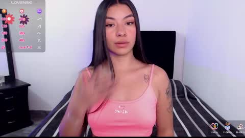 violeta  online show from September 25, 2025, 7:06 pm