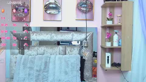 Violeta froz online show from March 8, 2025, 4:17 pm