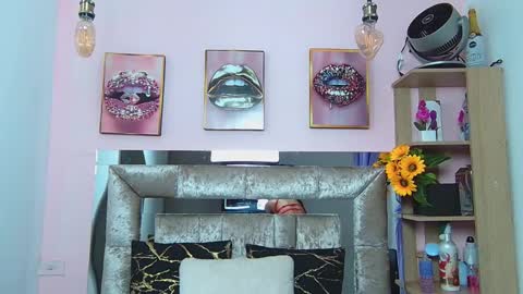 Violeta froz online show from November 15, 2025, 7:21 pm