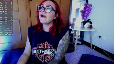 violett_sykes online show from April 19, 2026, 2:44 am