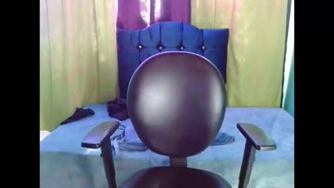 violetta_dreams online show from February 15, 2026, 2:36 pm