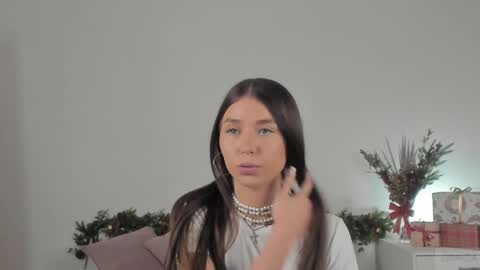 violetta_finch online show from January 20, 2025, 11:24 am