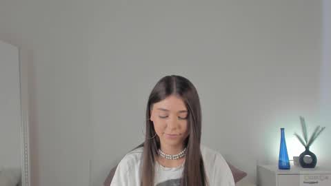 violetta_finch online show from February 23, 2025, 12:48 pm