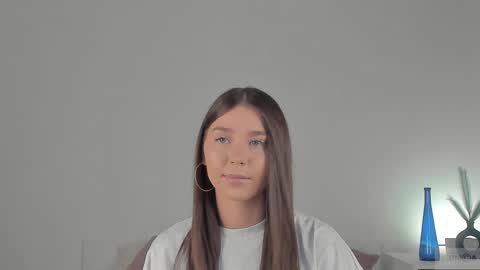 violetta_finch online show from February 28, 2025, 9:25 am