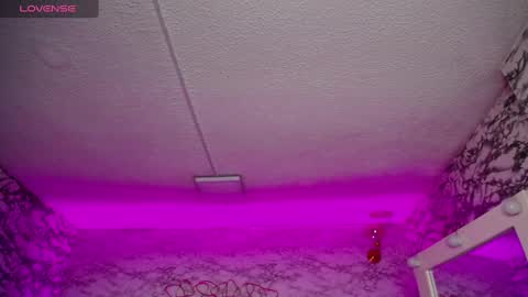 Violetta  online show from February 28, 2025, 3:48 am