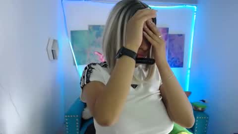 Violeta online show from February 4, 2026, 1:50 pm