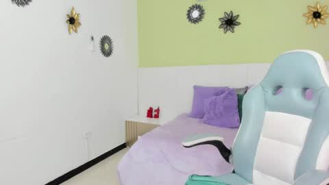 violetta online show from September 30, 2025, 10:09 am