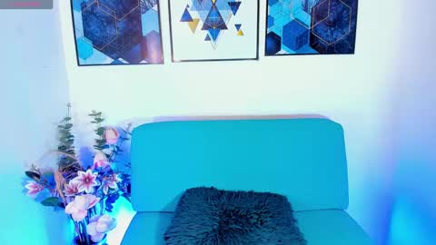 Snapshot of violetta_tss chatting on September 29, 2025, 4:01 pm Princess Violet Valerious Follow me IGX violetvalerious online show from September 29, 2025, 4:01 pm