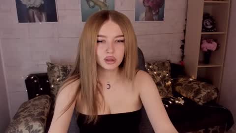 ViolettaOtis online show from January 26, 2025, 11:28 am