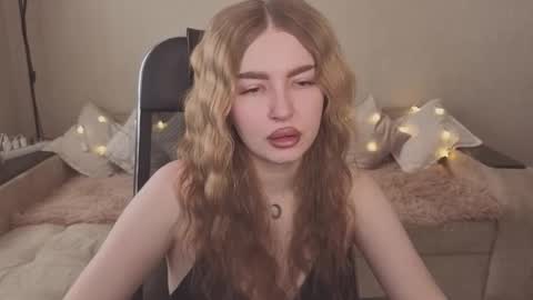 ViolettaOtis online show from February 8, 2026, 10:29 am