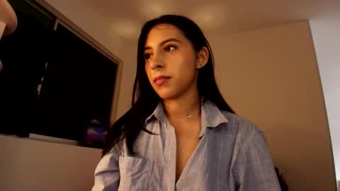 Violetta....Follow me in Twitter... online show from September 30, 2025, 11:26 am