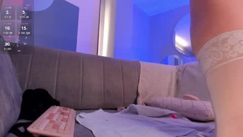 Violett Castel online show from January 30, 2025, 11:02 pm