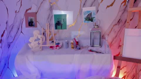 Violett Castel online show from February 12, 2025, 2:03 am