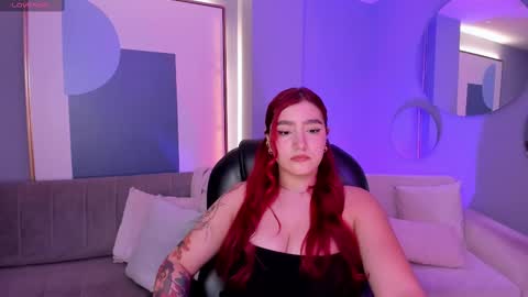 Violett Castel online show from March 12, 2025, 7:28 pm