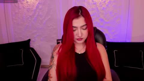 Violett Castel online show from October 18, 2025, 7:03 pm