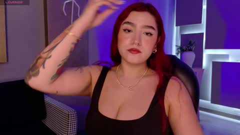 Violett Castel online show from December 21, 2025, 11:28 am