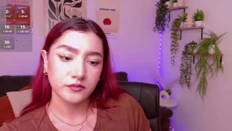 Violett Castel online show from April 1, 2026, 8:28 pm