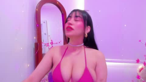 violette_laurent online show from March 31, 2026, 8:09 pm