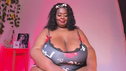 Snapshot of violette_plus chatting on February 11, 2026, 8:14 pm Call me valeria online show from February 11, 2026, 8:14 pm