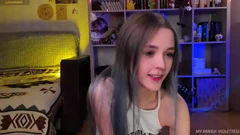 Snapshot of violettesss chatting on January 6, 2026, 5:16 pm Vi Best on my Fansly online show from January 6, 2026, 5:16 pm