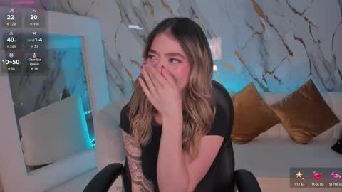 Violett  online show from October 9, 2025, 2:31 am