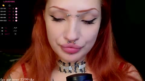 Snapshot of violetvio1ator chatting on December 9, 2024, 5:29 am Dommy mommy online show from December 9, 2024, 5:29 am