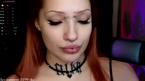 Snapshot of violetvio1ator chatting on January 23, 2025, 8:04 am Dommy mommy online show from January 23, 2025, 8:04 am