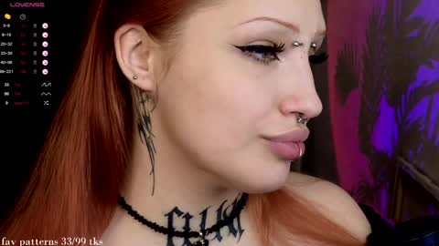 Snapshot of violetvio1ator chatting on January 24, 2025, 11:15 am Dommy mommy online show from January 24, 2025, 11:15 am