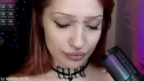 Snapshot of violetvio1ator chatting on February 22, 2025, 5:23 am Dommy mommy online show from February 22, 2025, 5:23 am