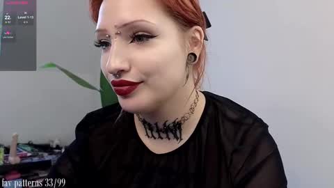 Snapshot of violetvio1ator chatting on March 6, 2025, 11:47 am Dommy mommy online show from March 6, 2025, 11:47 am