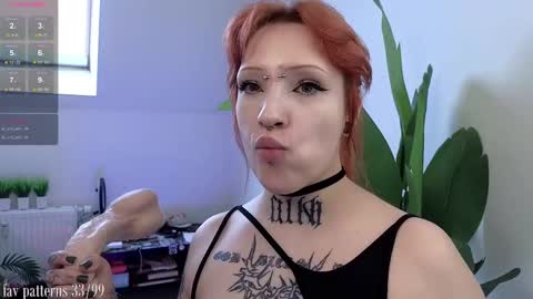 Snapshot of violetvio1ator chatting on March 7, 2025, 10:35 am Dommy mommy online show from March 7, 2025, 10:35 am