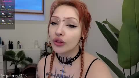 Snapshot of violetvio1ator chatting on March 10, 2025, 4:38 am Dommy mommy online show from March 10, 2025, 4:38 am