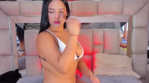 VIOLET online show from March 11, 2026, 8:59 pm