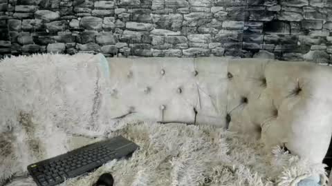 Snapshot of violetwinters_ chatting on May 4, 2026, 3:35 am violetwinters_ online show from May 4, 2026, 3:35 am