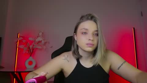 Violla online show from December 19, 2025, 7:15 am