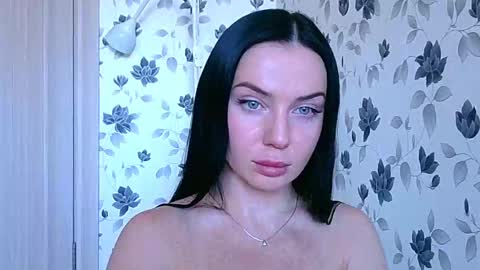 viora12 online show from February 19, 2025, 8:44 am