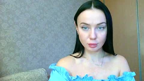 viora12 online show from February 22, 2025, 12:51 pm