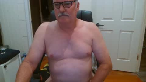 viper654321 online show from October 3, 2025, 8:33 am